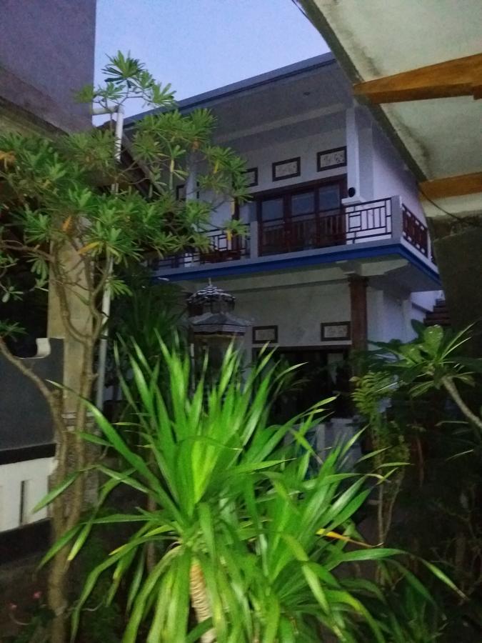Warung Jemeluk & Home Stay Amed Esterno foto