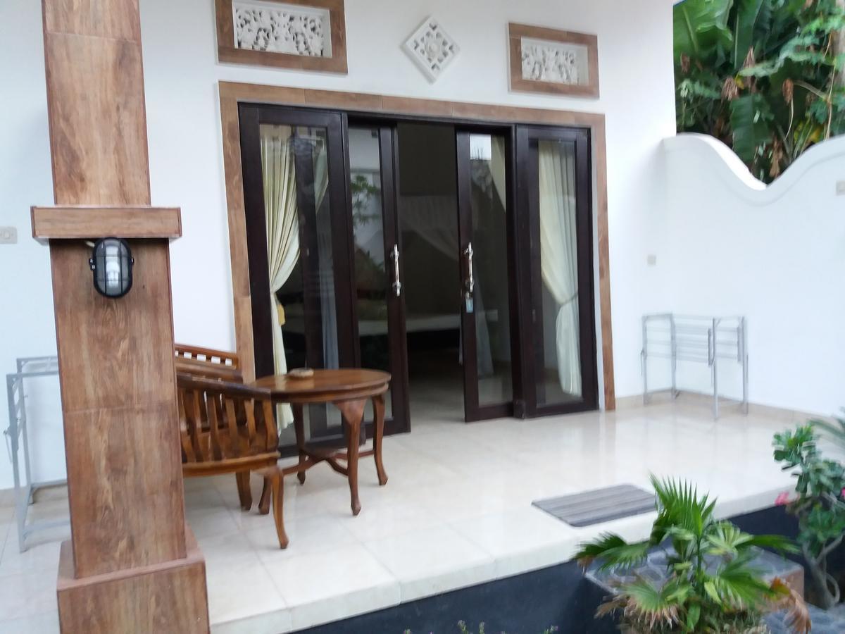 Warung Jemeluk & Home Stay Amed Esterno foto