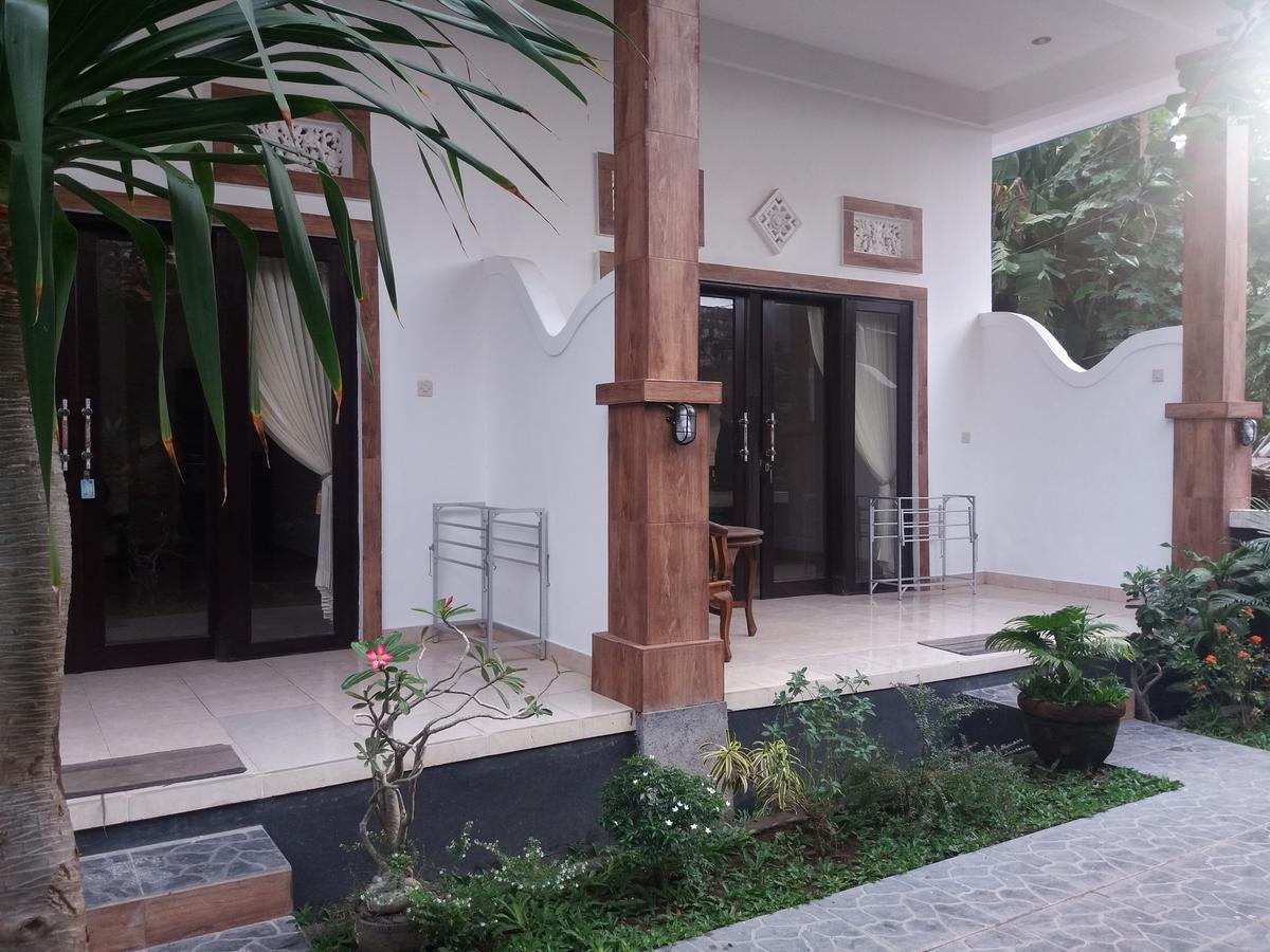 Warung Jemeluk & Home Stay Amed Esterno foto