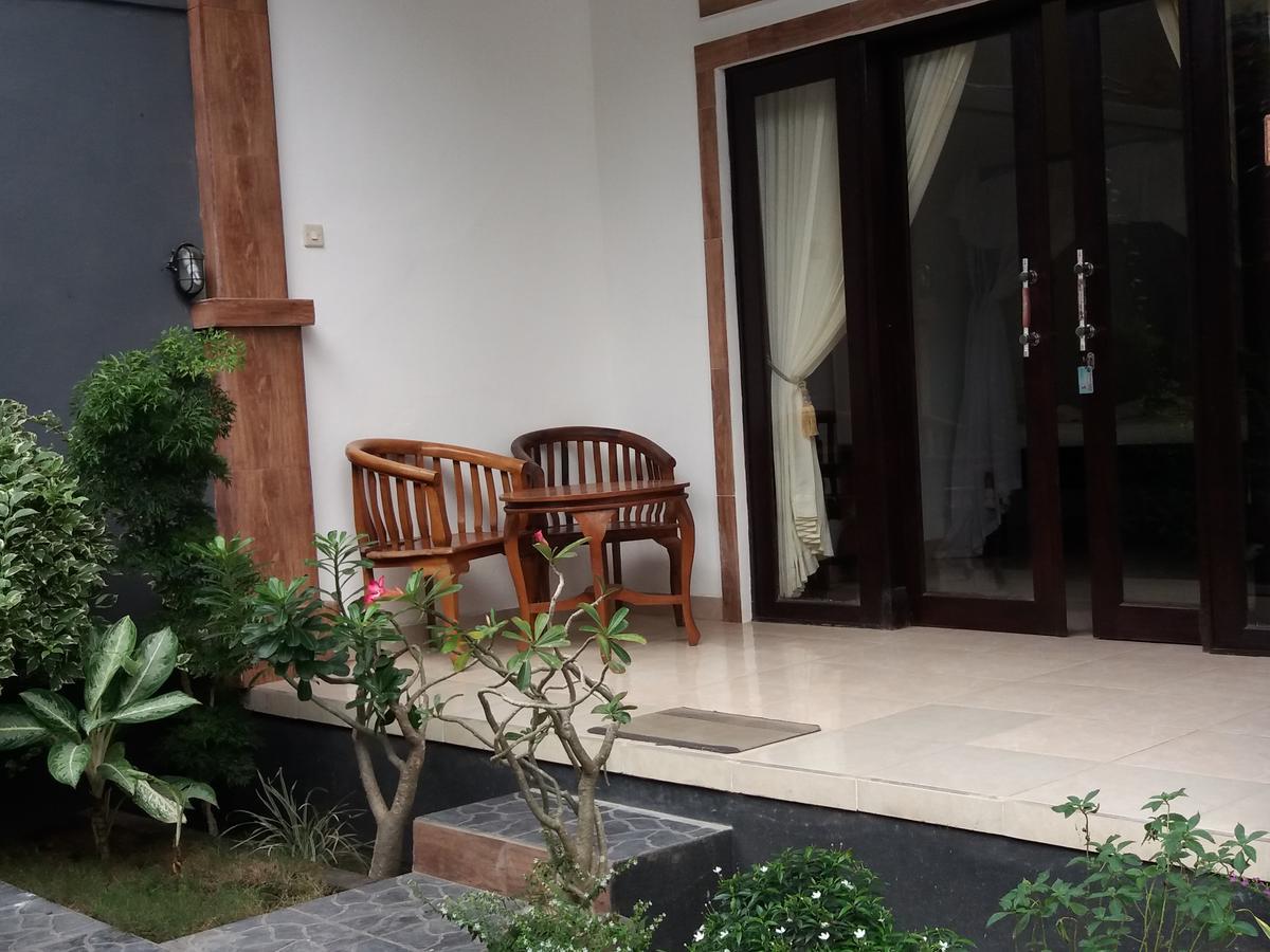 Warung Jemeluk & Home Stay Amed Esterno foto